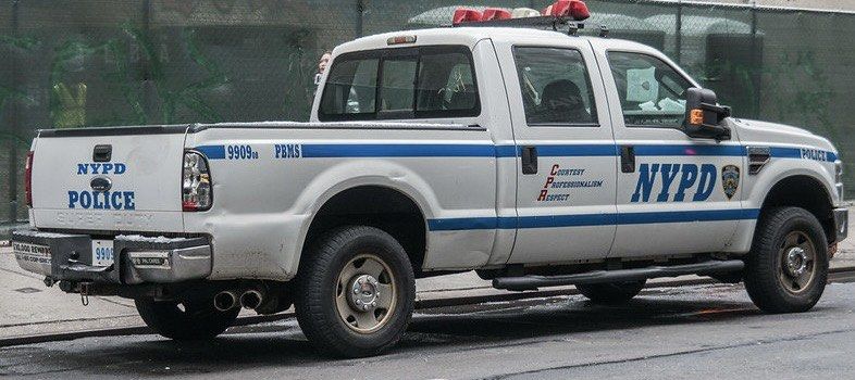 Xe mô hình bán tải Cảnh sát New York Matchbox Collectors 2020 RAM