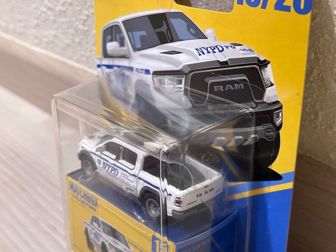MATCHBOX 2020 RAM REBEL NYPD ミニカー 新品未使用品 Xe mô hình bán tải Cảnh sát New York Matchbox Collectors 2020 RAM